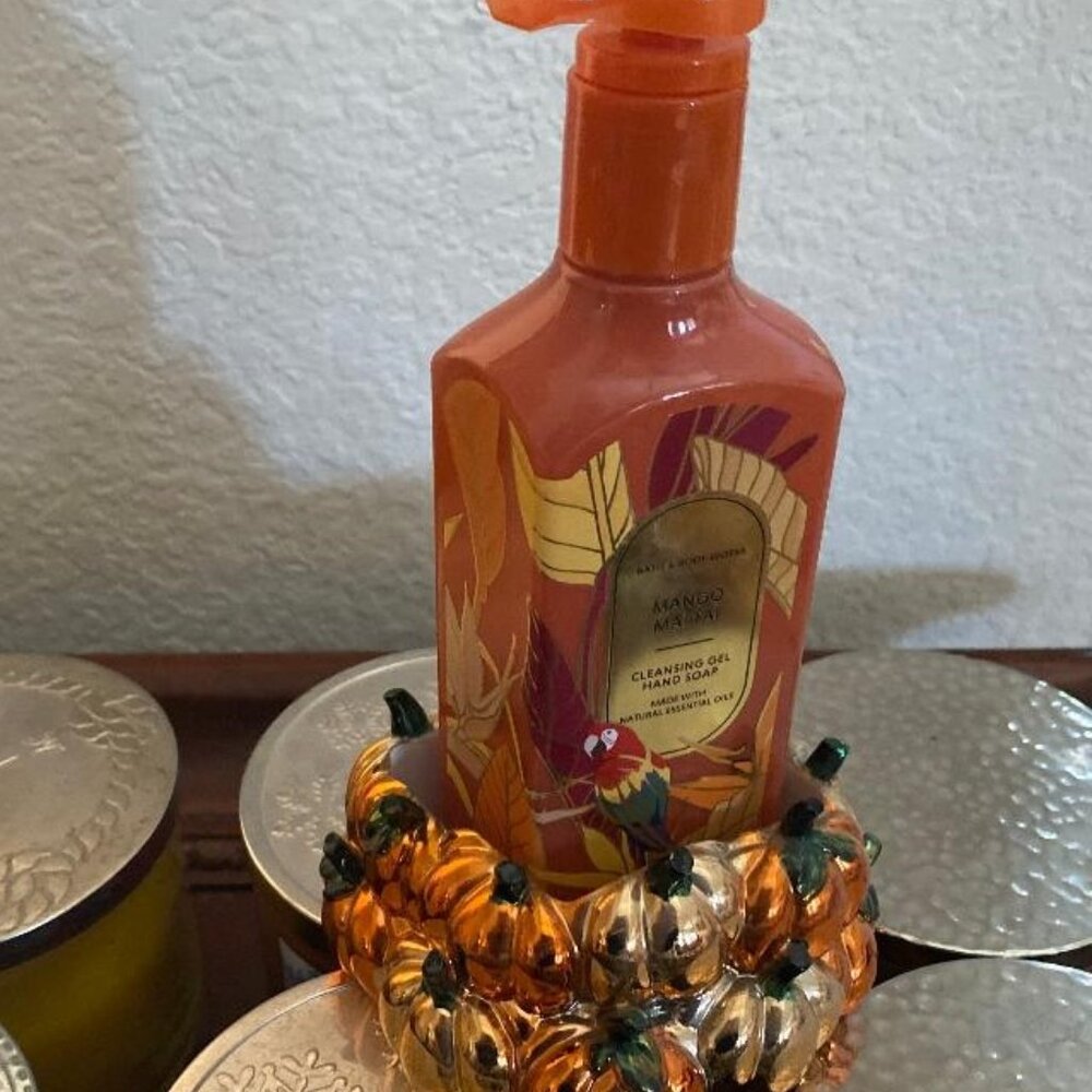 BBW Pumpkin Patch Liquid Soap Holder - Picture 4 of 4